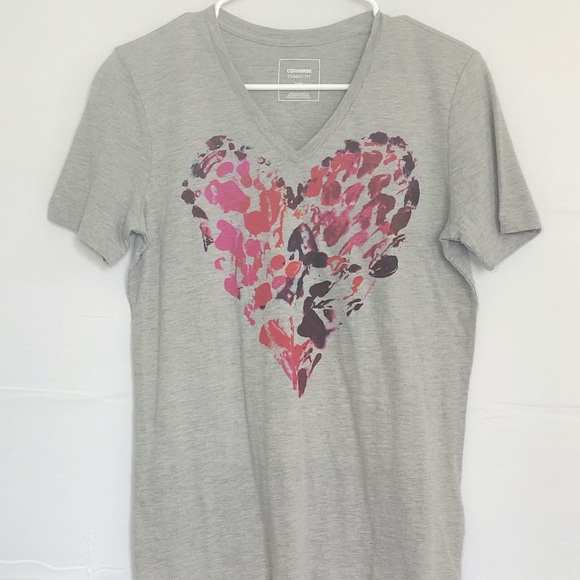 converse t shirt heart